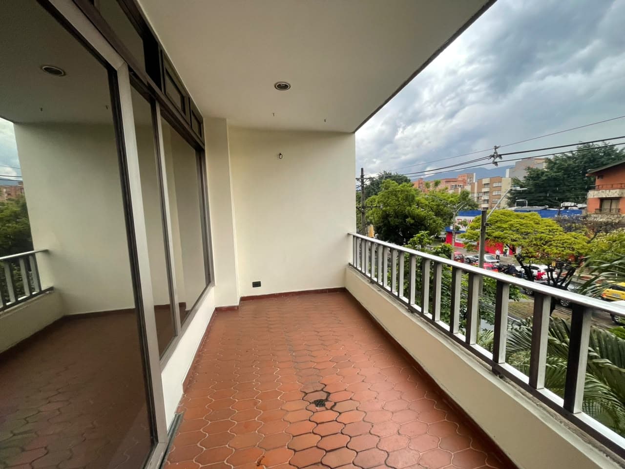 Apartamento en arriendo en Conquistadores, Laureles, Medellín — foto 4 de 18