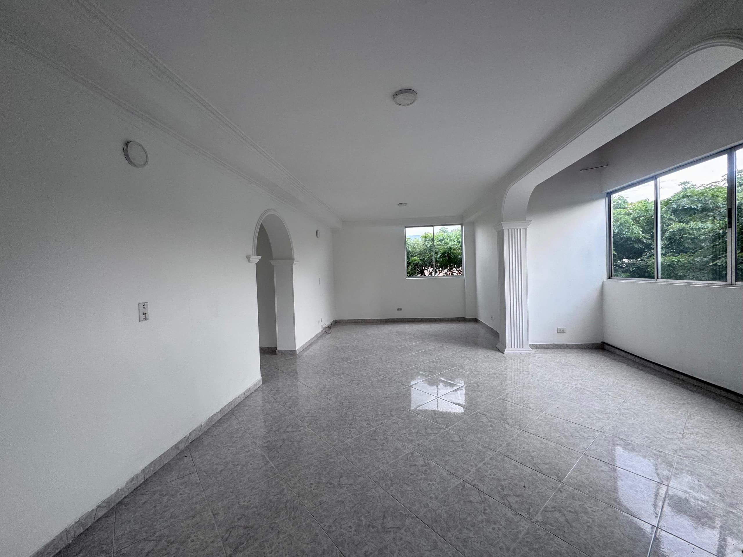 Apartamento en arriendo en El Dorado Envigado — foto 2 de 15