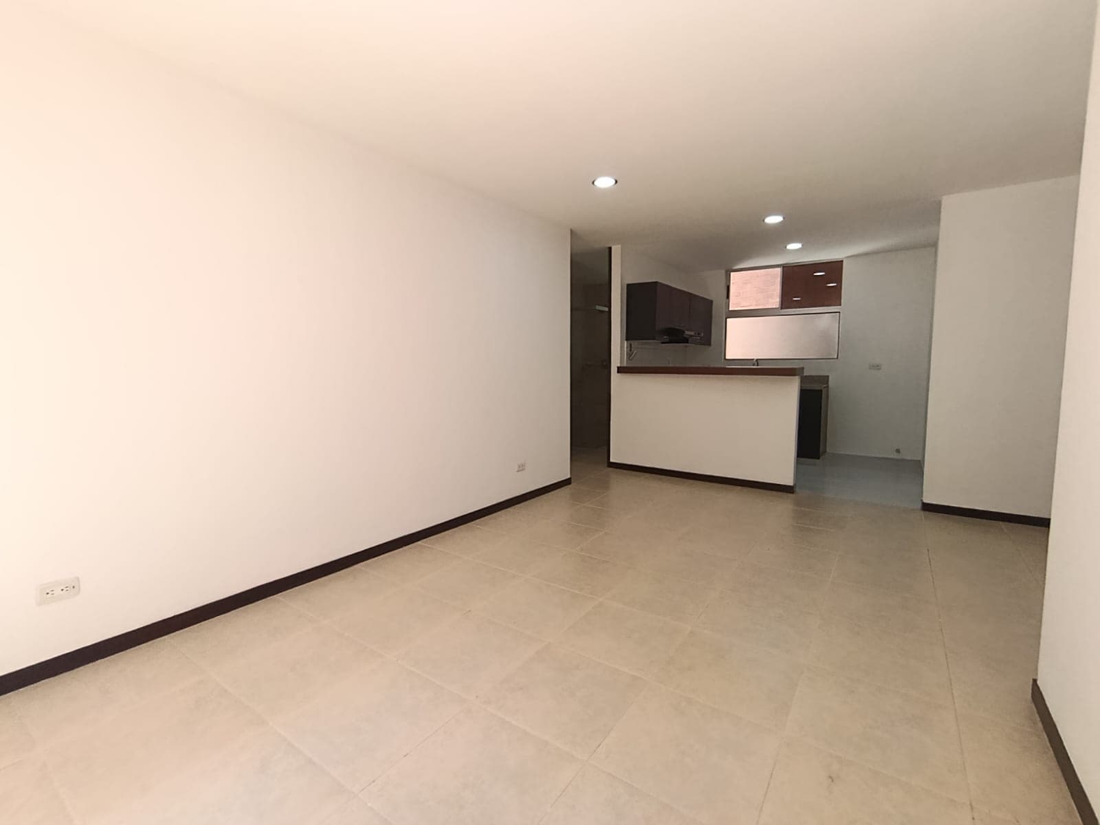 Apartamento en arriendo en Castropol, El Poblado, Medellín — foto 2 de 17