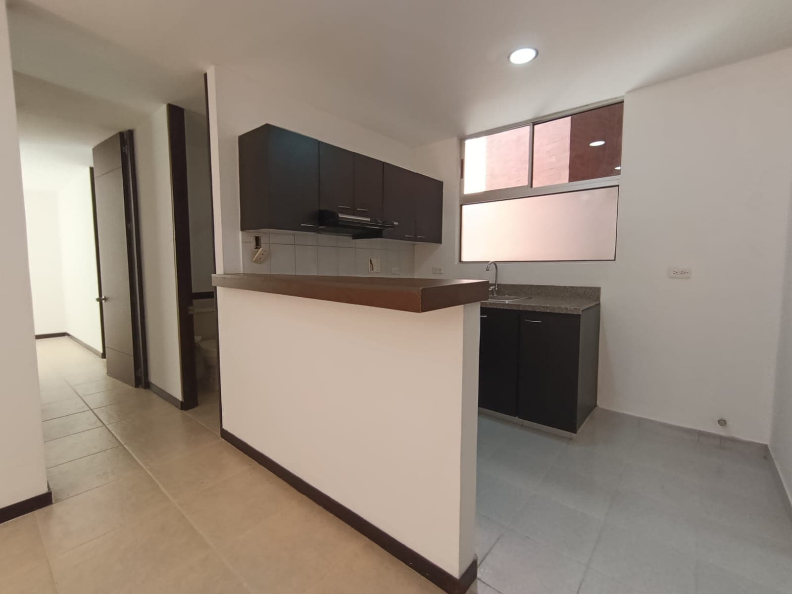 Apartamento en arriendo en Castropol, El Poblado, Medellín — foto 4 de 17