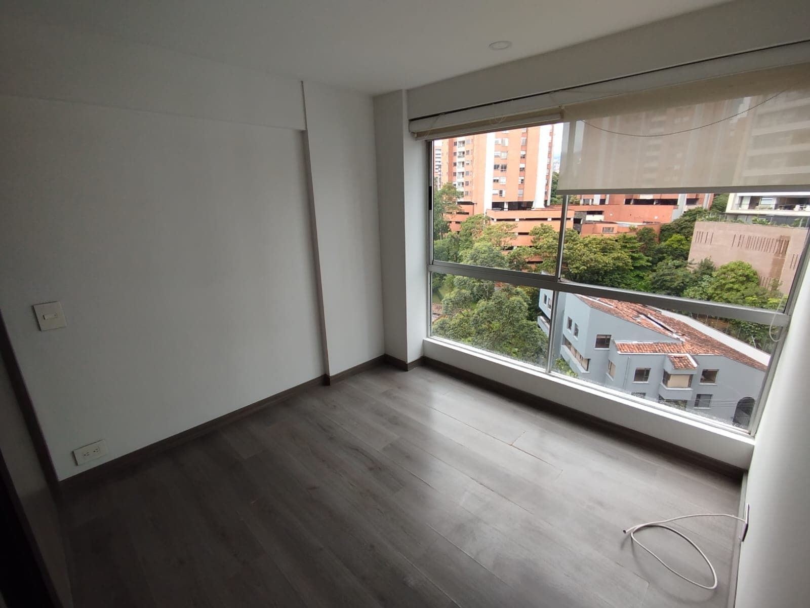 Apartamento en arriendo en Santa María de los Ángeles, El Poblado, Medellín — foto 5 de 11