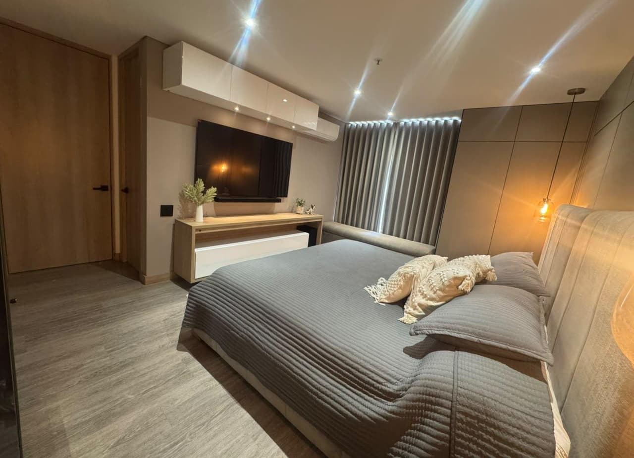 Apartamento en arriendo en Los Balsos, El Poblado, Medellín — foto 3 de 9