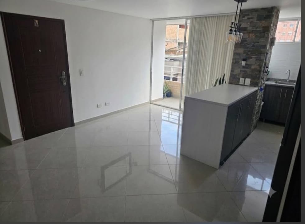 Apartamento en arriendo en Conquistadores, Laureles, Medellín — foto 2 de 11