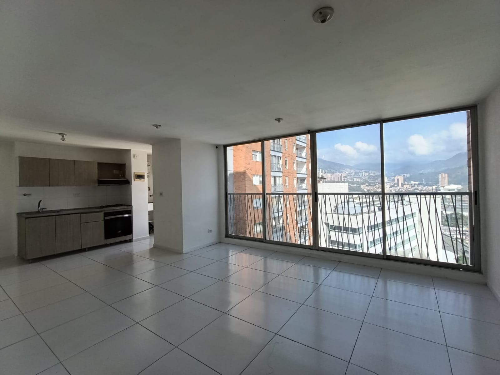 Apartamento en arriendo en Manuel Restrepo, Sabaneta — foto 2 de 20