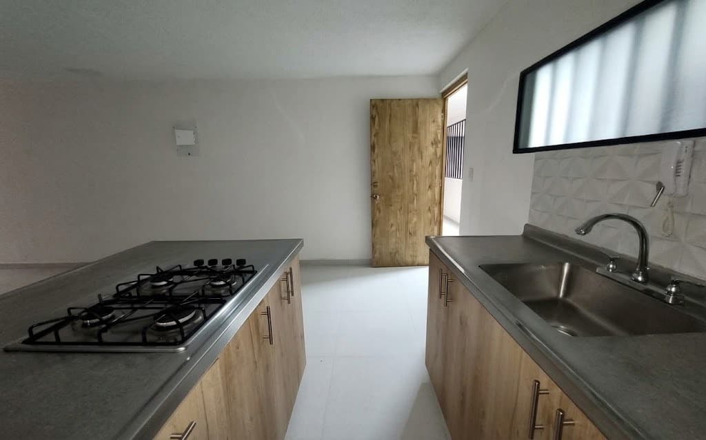 Apartamento en arriendo en Boston, Centro, Medellín — foto 4 de 12
