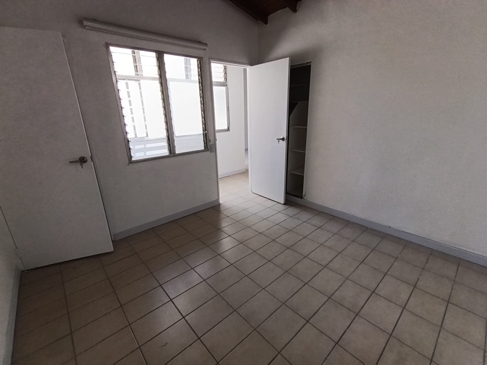 Apartaestudio en arriendo en Laureles Medellín — foto 4 de 12
