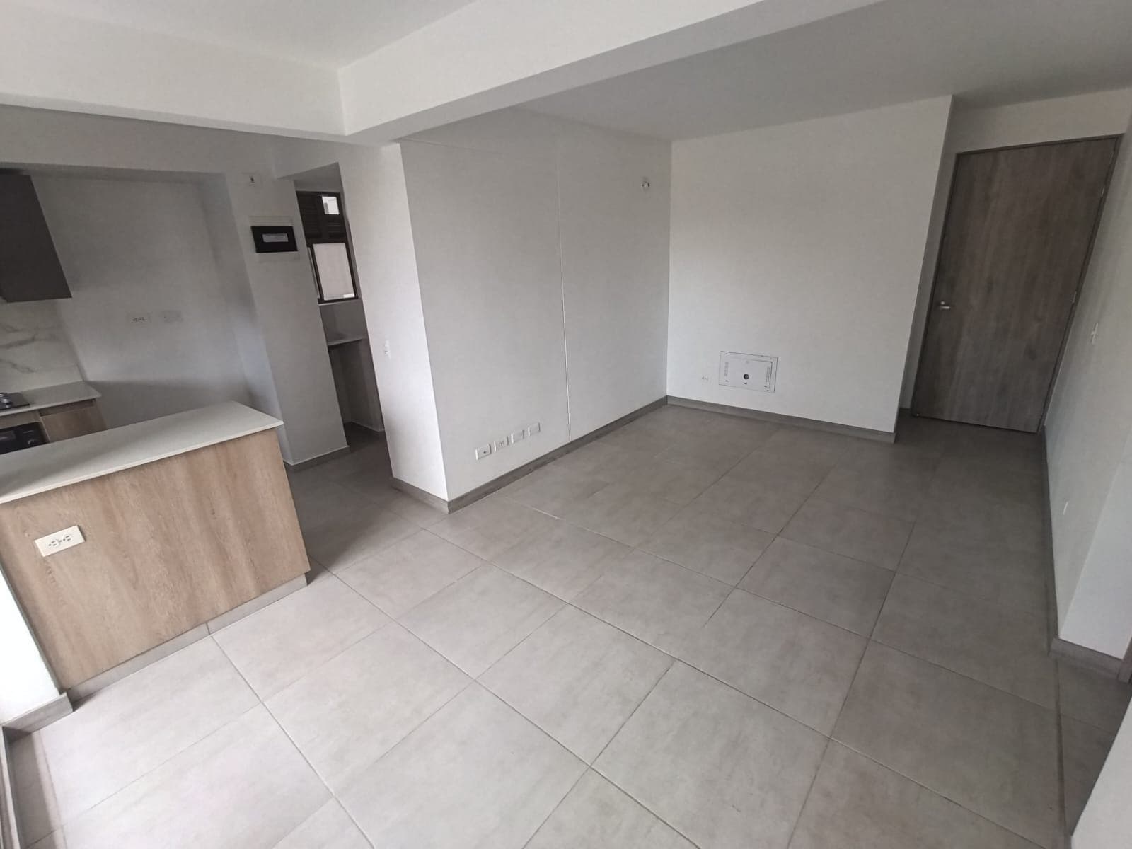 Apartamento en arriendo en Santa Ana Bello — foto 3 de 16