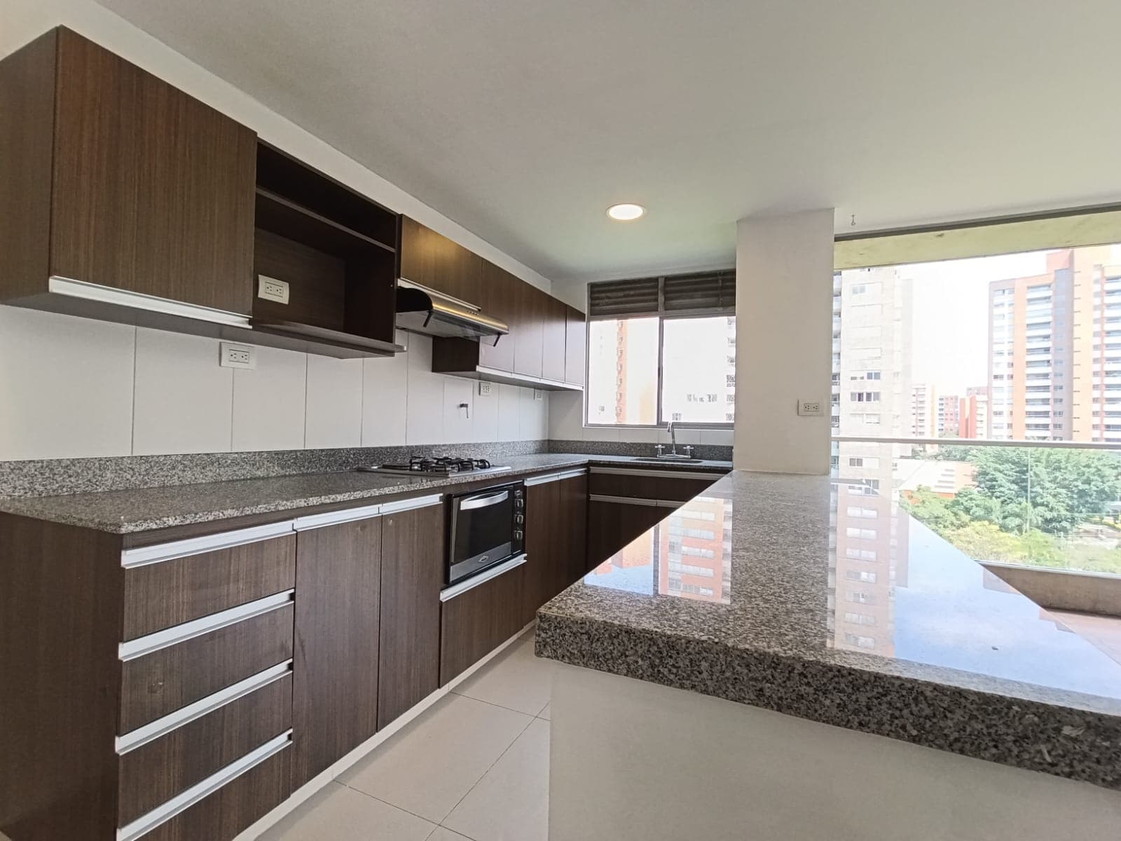 Apartamento en arriendo en El Chocho, Envigado — foto 2 de 20