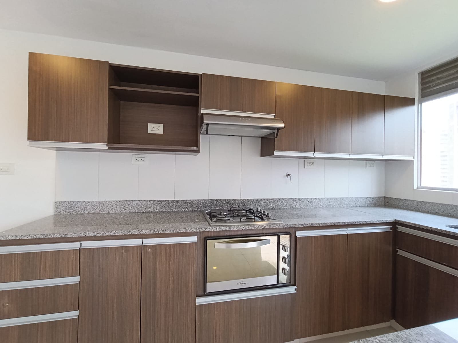 Apartamento en arriendo en El Chocho, Envigado — foto 3 de 20