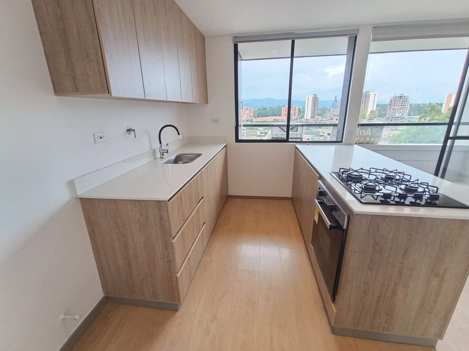 Apartamento en arriendo en San Antonio de Pereira, Rionegro — foto 2 de 11