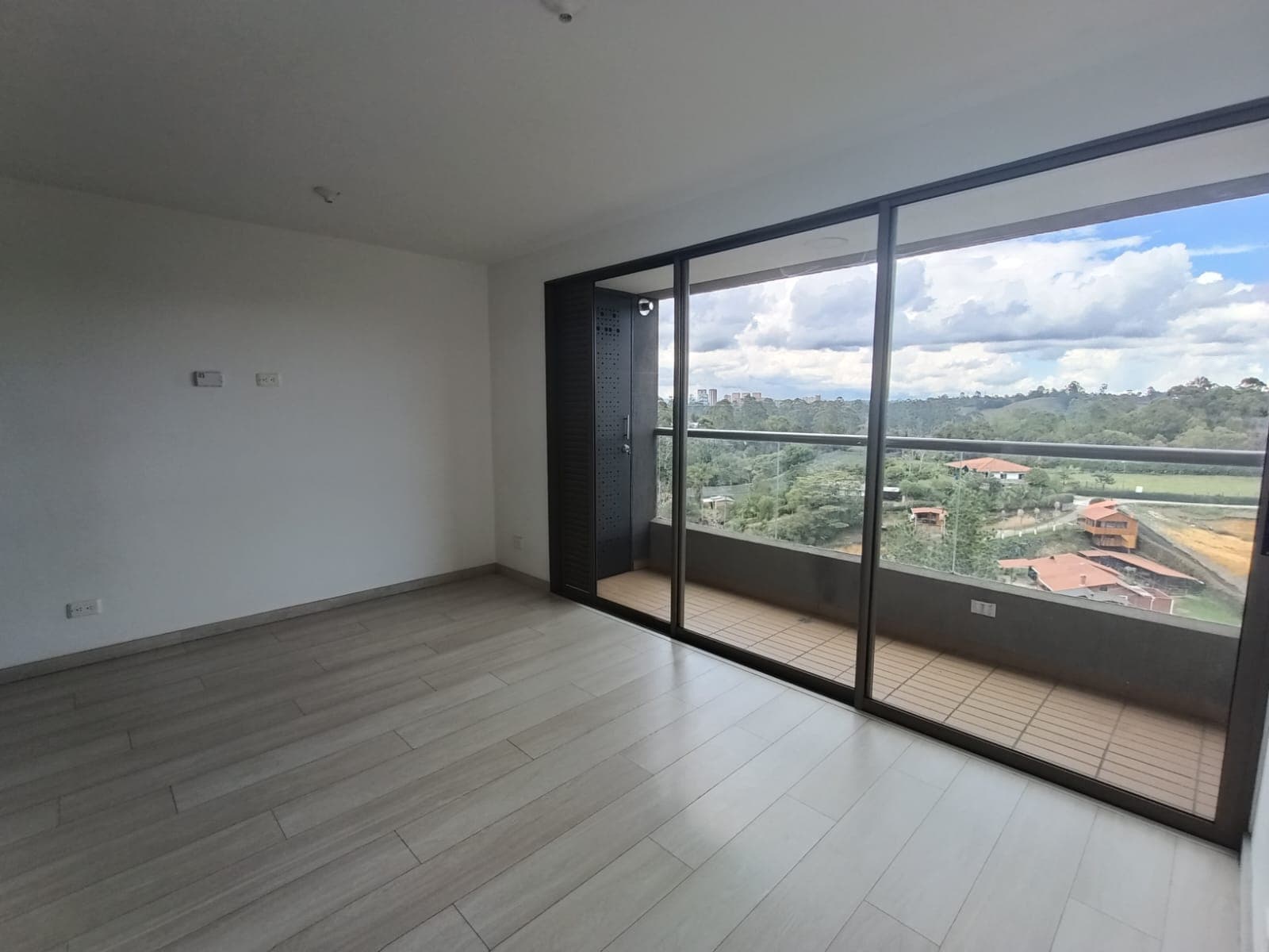 Apartamento en arriendo en San Antonio de Pereira, Rionegro — foto 3 de 12