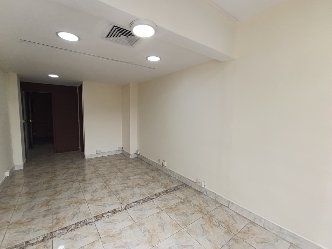 Oficina en arriendo en Parque Poblado, Medellín — foto 4 de 10