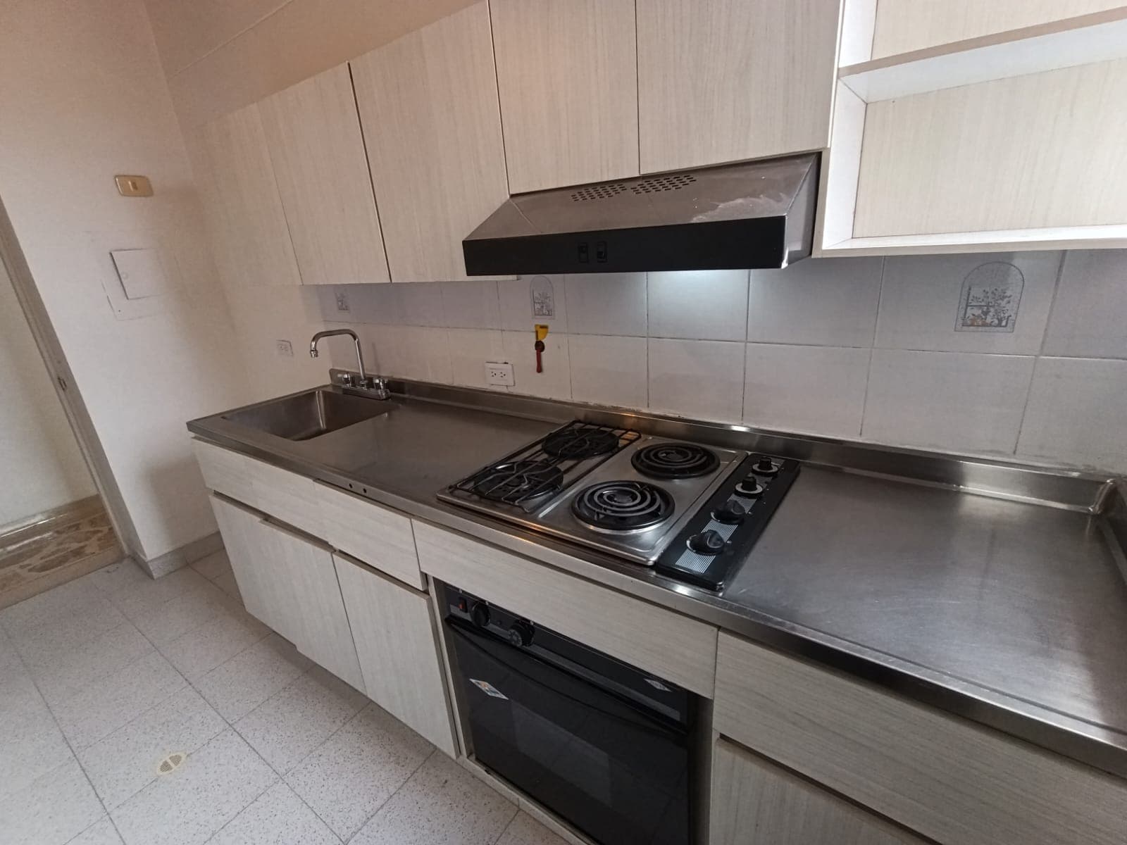 Apartamento en arriendo en Calasanz, La America, Medellín — foto 3 de 19