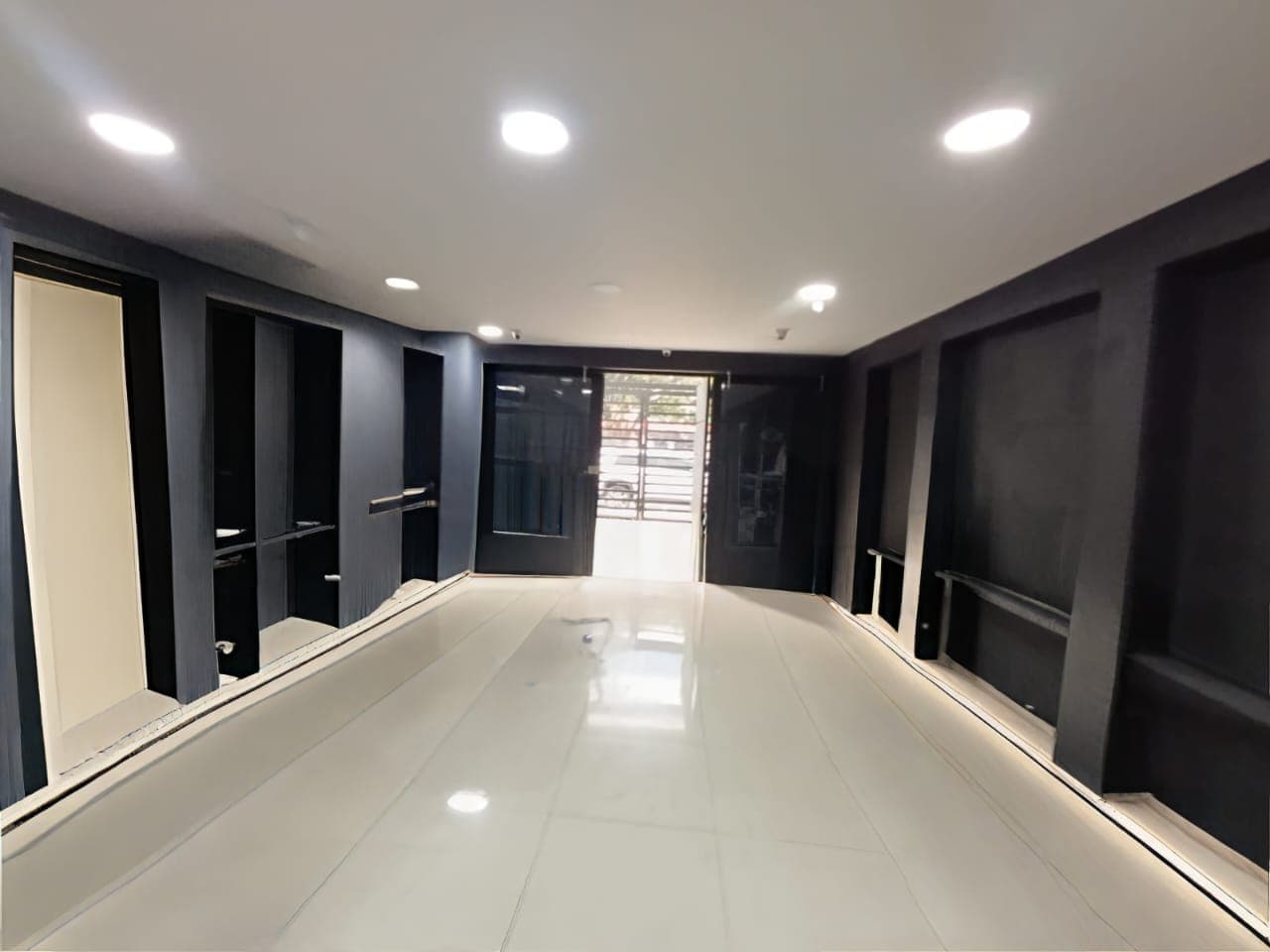 Local en arriendo en Santa Isabel, Los Martires, Bogotá, D.C. — foto 1 de 13