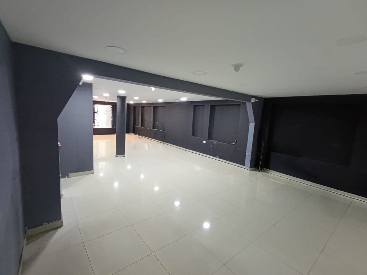 Local en arriendo en Santa Isabel, Los Martires, Bogotá, D.C. — foto 3 de 13