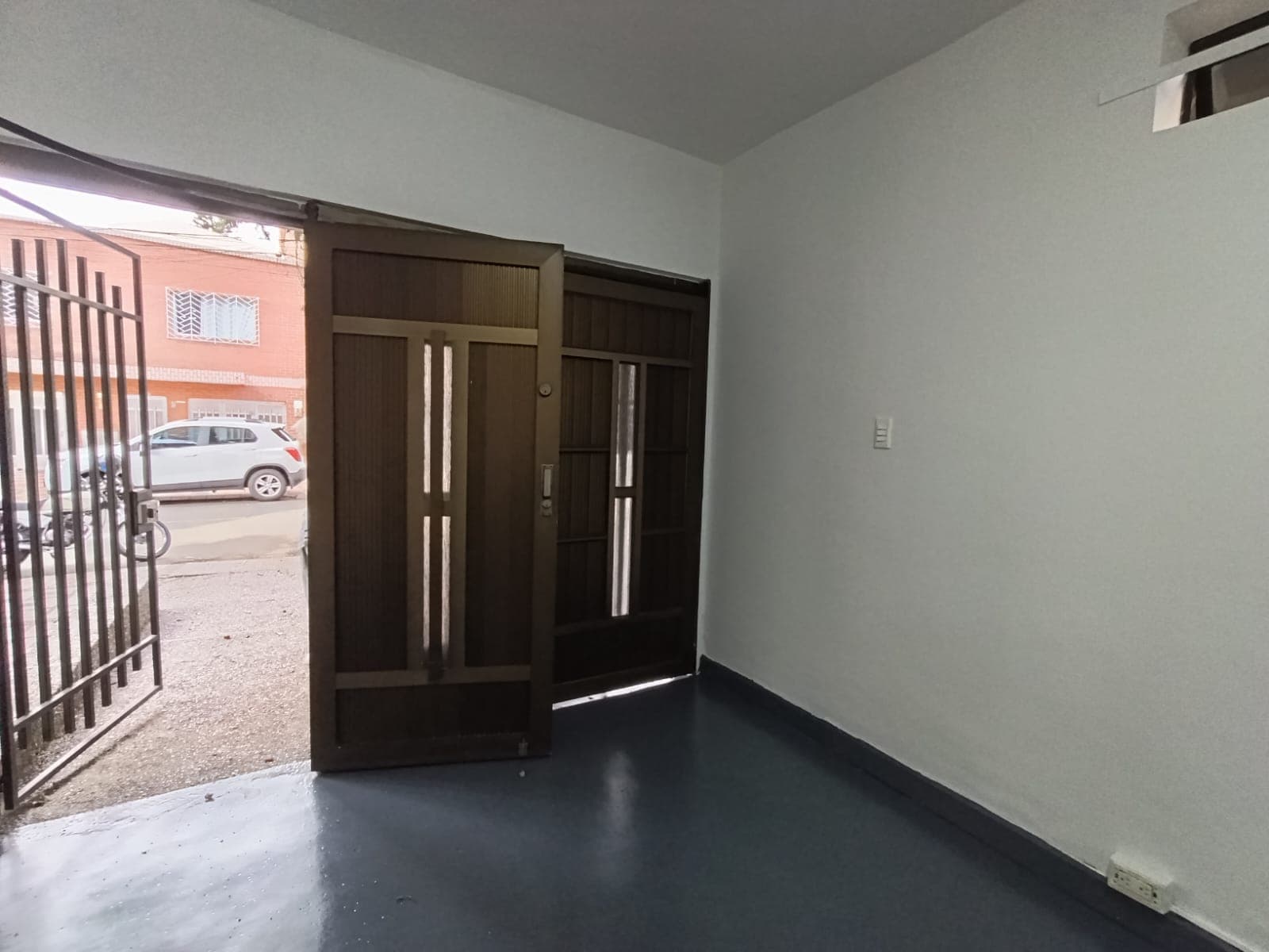 Local en arriendo en Estadio, Laureles, Medellín — foto 3 de 20