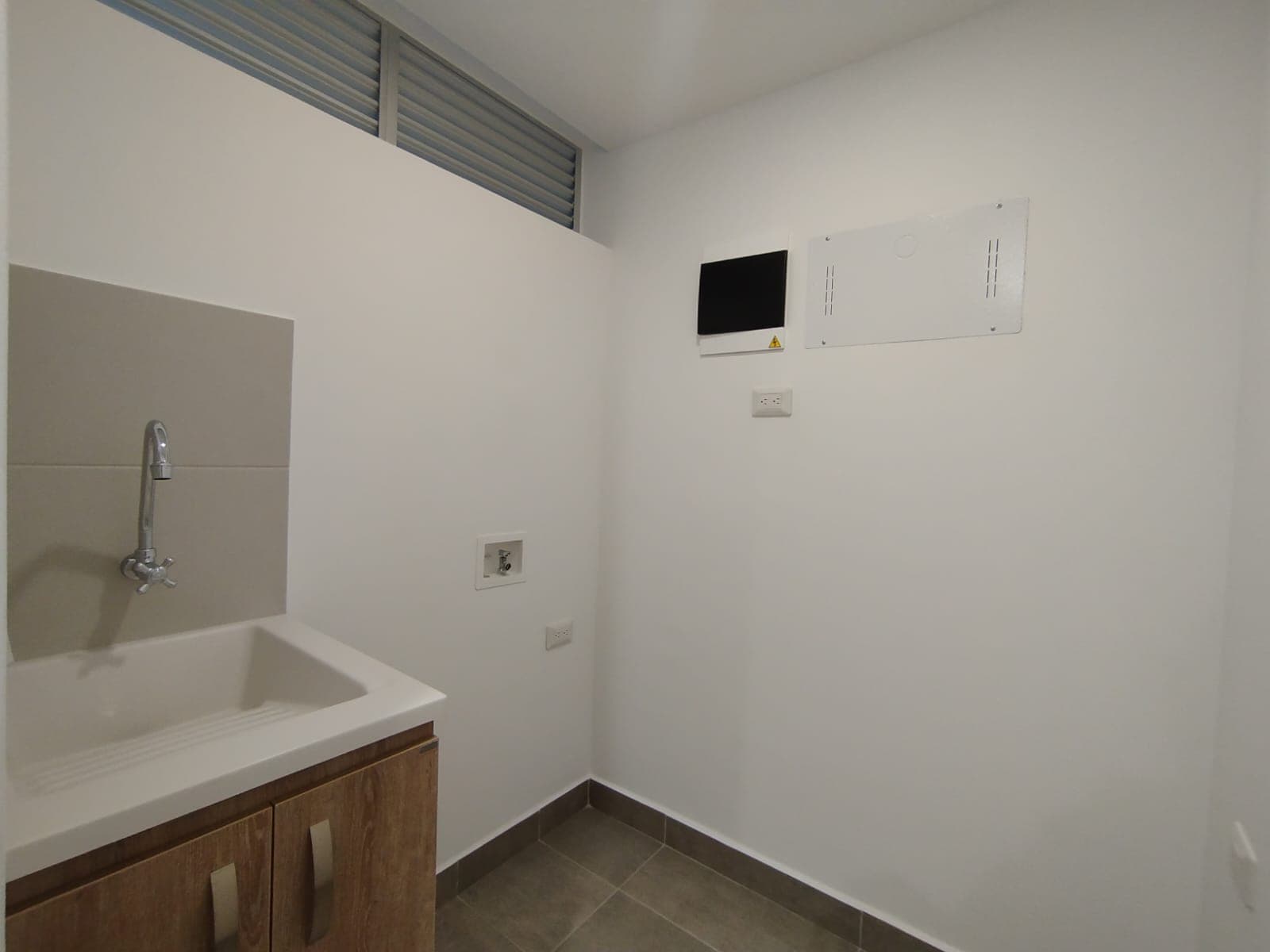 Apartaestudio en arriendo en El Porvenir Rio Negro, Rionegro — foto 4 de 14