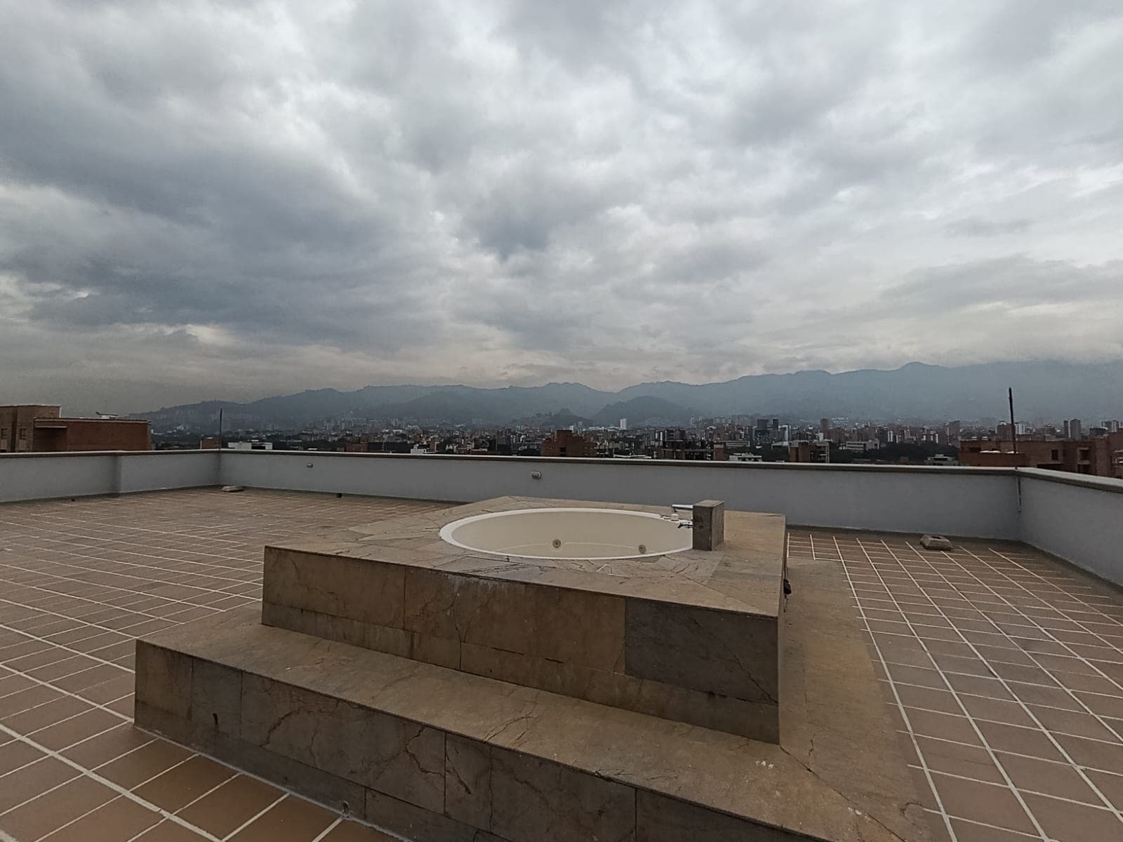 Apartamento en arriendo en Conquistadores, Laureles, Medellín — foto 1 de 20