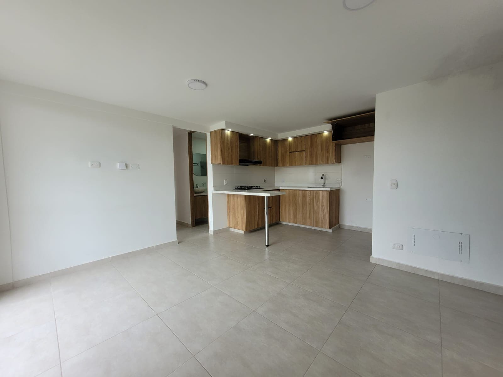 Apartamento en arriendo en Cimarronas, Rionegro — foto 3 de 14