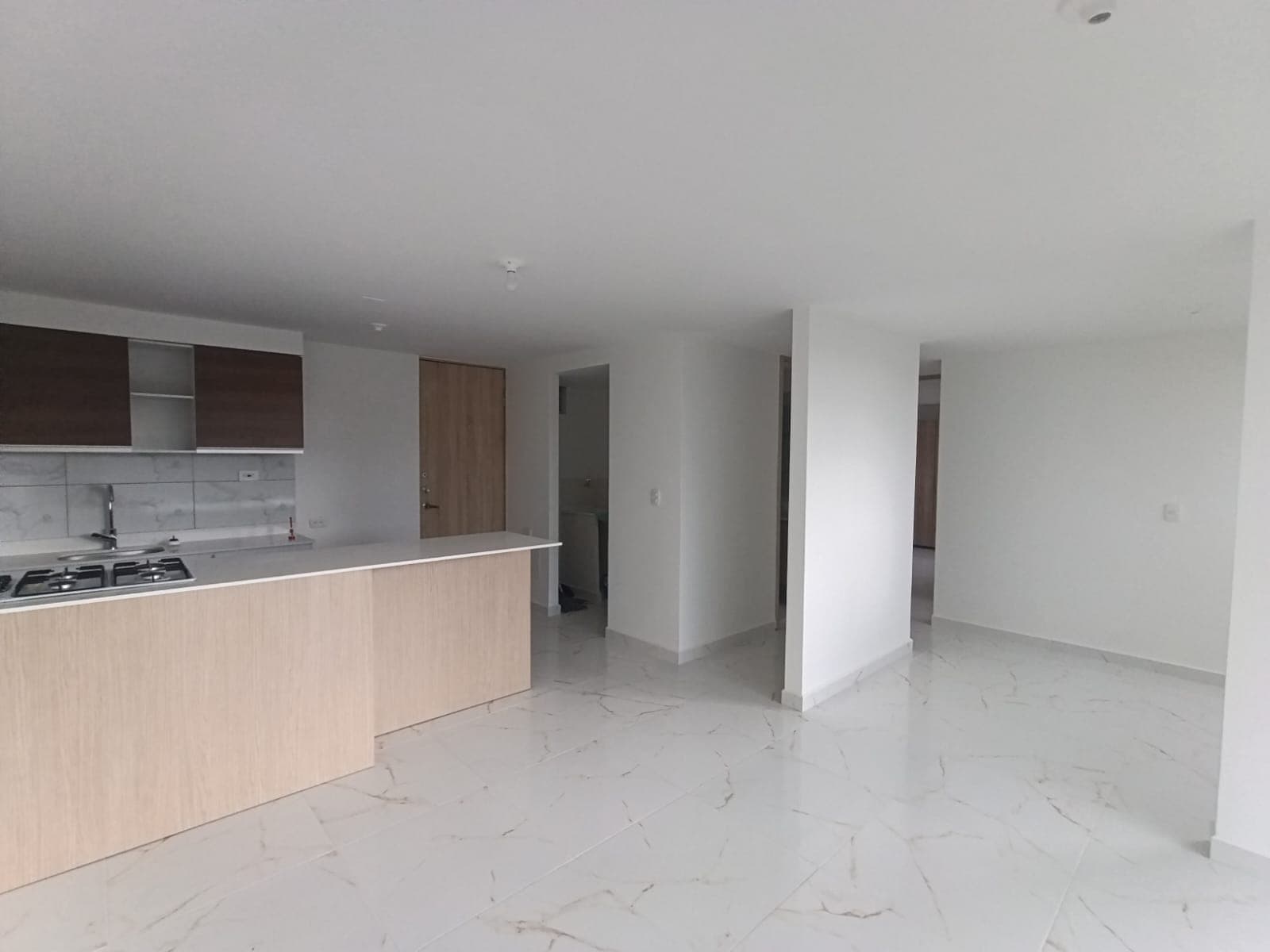 Apartamento en arriendo en Los Colegios, Rionegro — foto 1 de 13