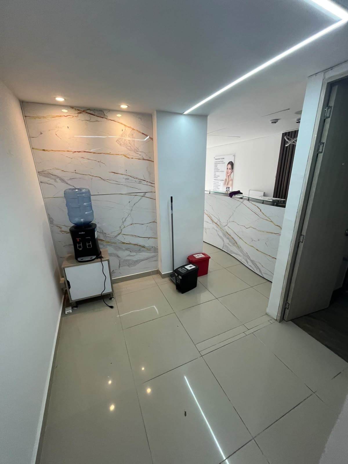 Local en arriendo en Simón Bolívar Medellín, La America — foto 4 de 11