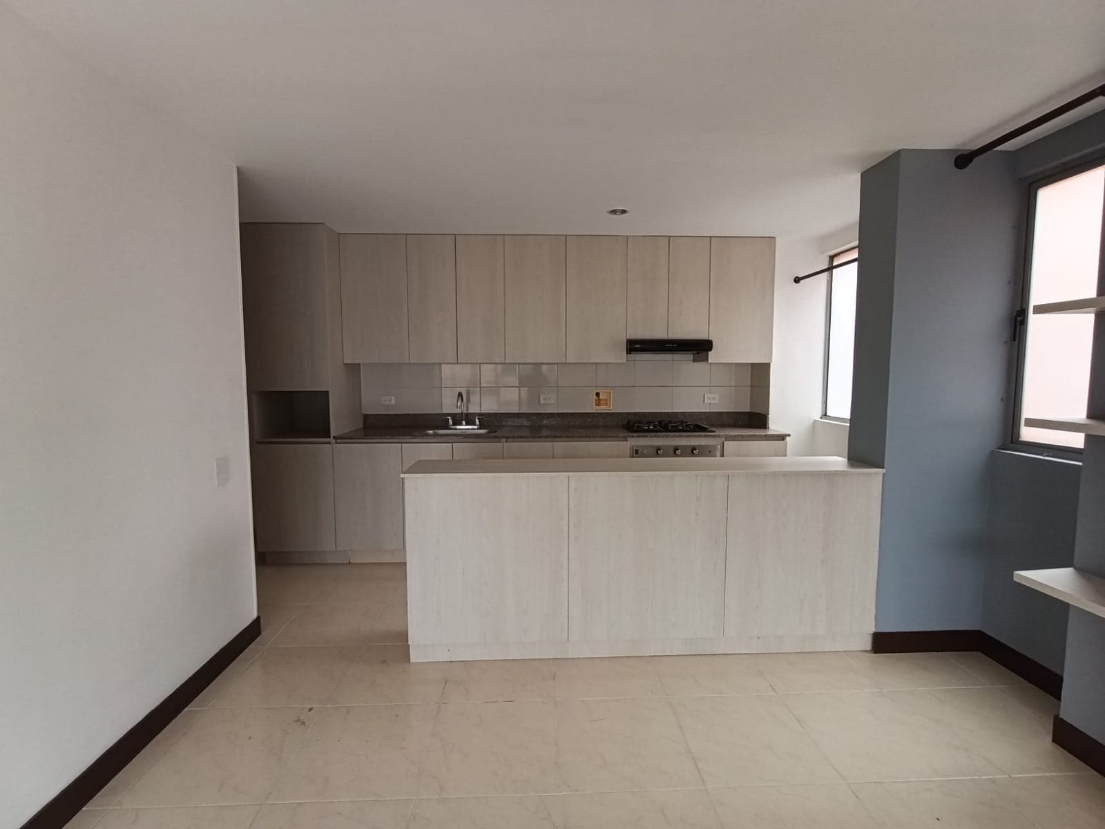 Apartamento en arriendo en Loma del Escobero Envigado — foto 2 de 16