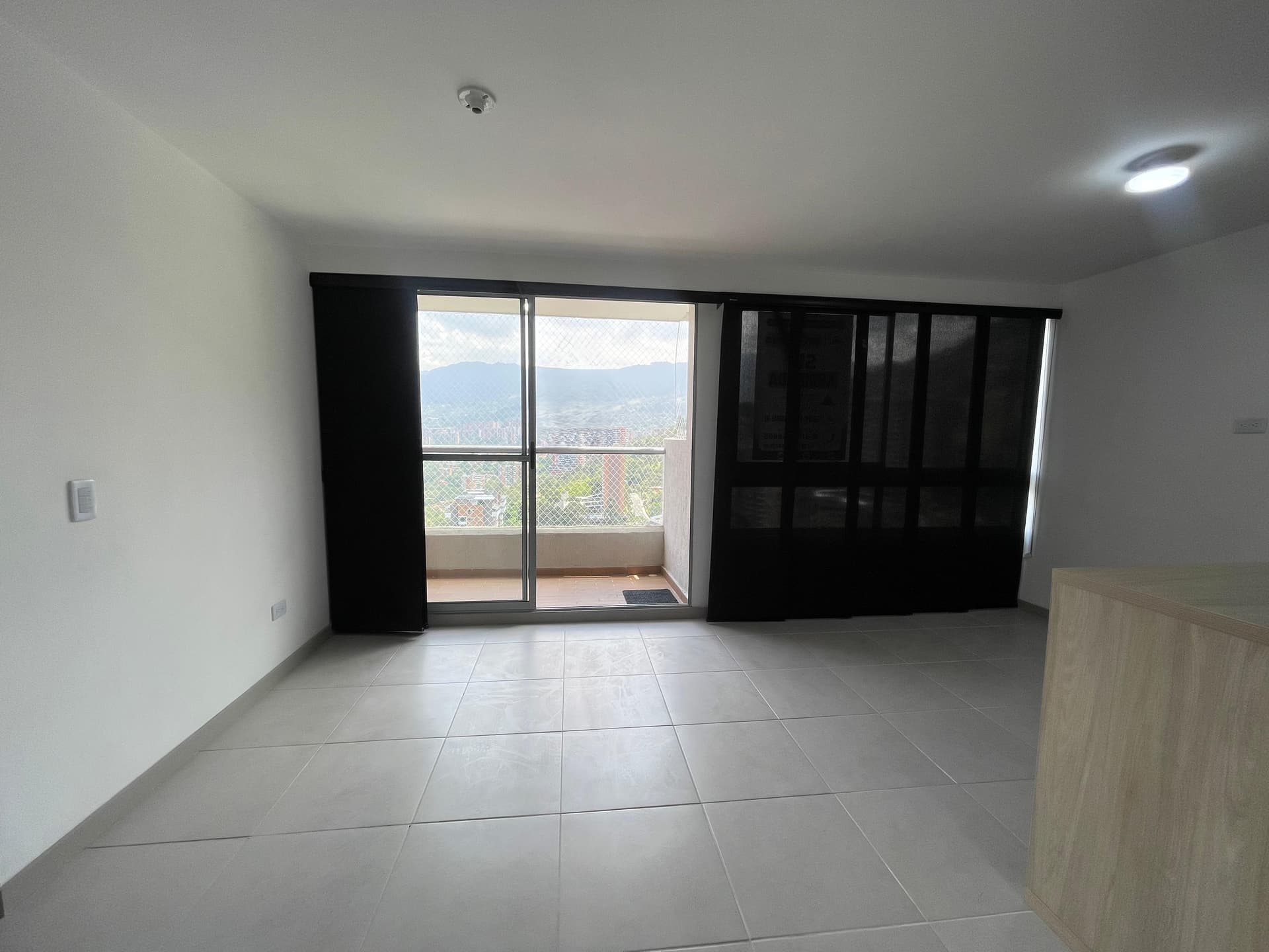 Apartamento en arriendo en La Cuenca, Envigado — foto 1 de 18