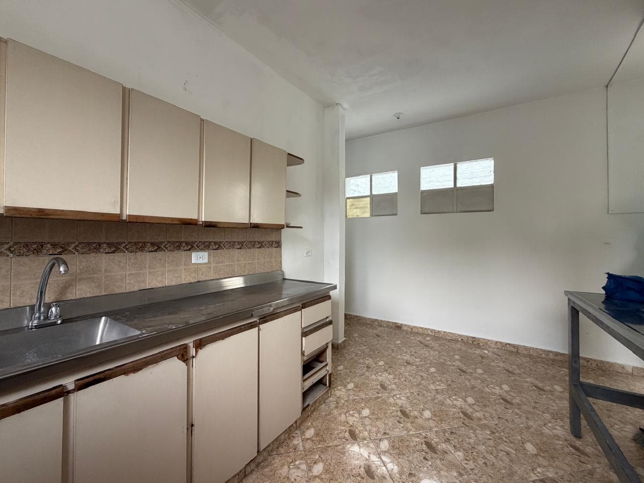 Casa Comercial en arriendo en Bombona, Centro, Medellín — foto 3 de 20