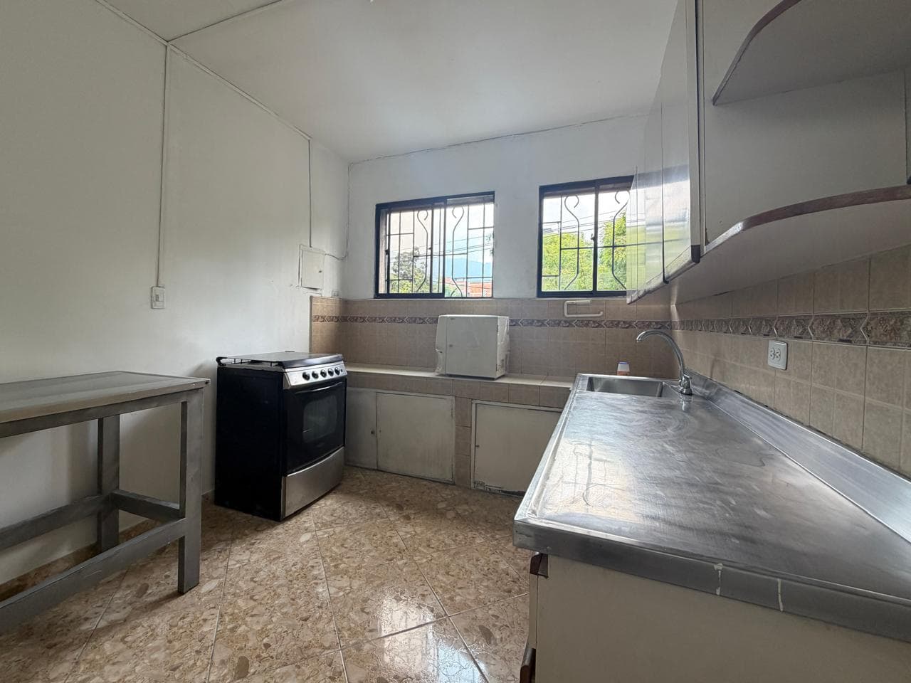 Casa Comercial en arriendo en Bombona, Centro, Medellín — foto 4 de 20