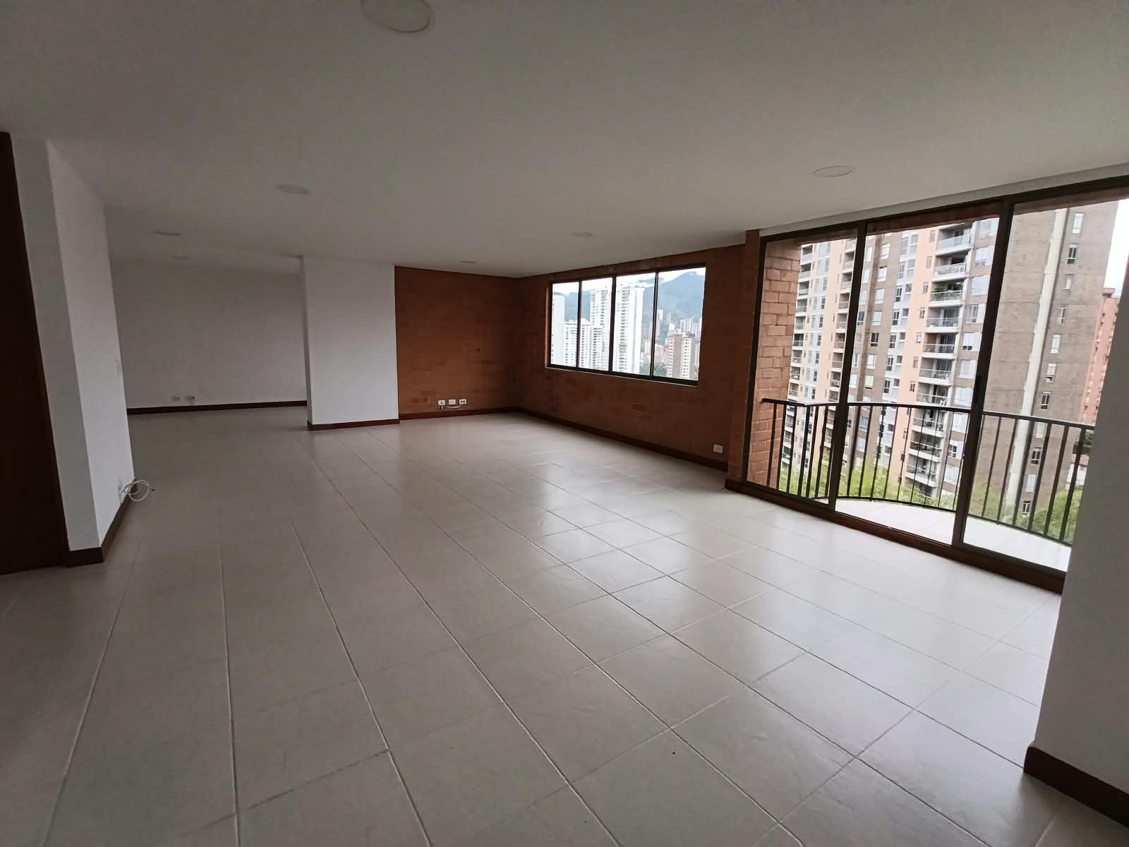 Apartamento en arriendo en Ditaires, Itagui — foto 5 de 20