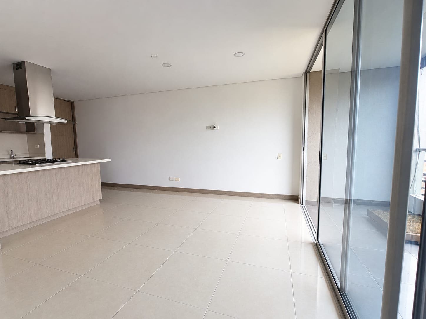 Apartamento en arriendo en Loma del Esmeraldal, Envigado — foto 4 de 19