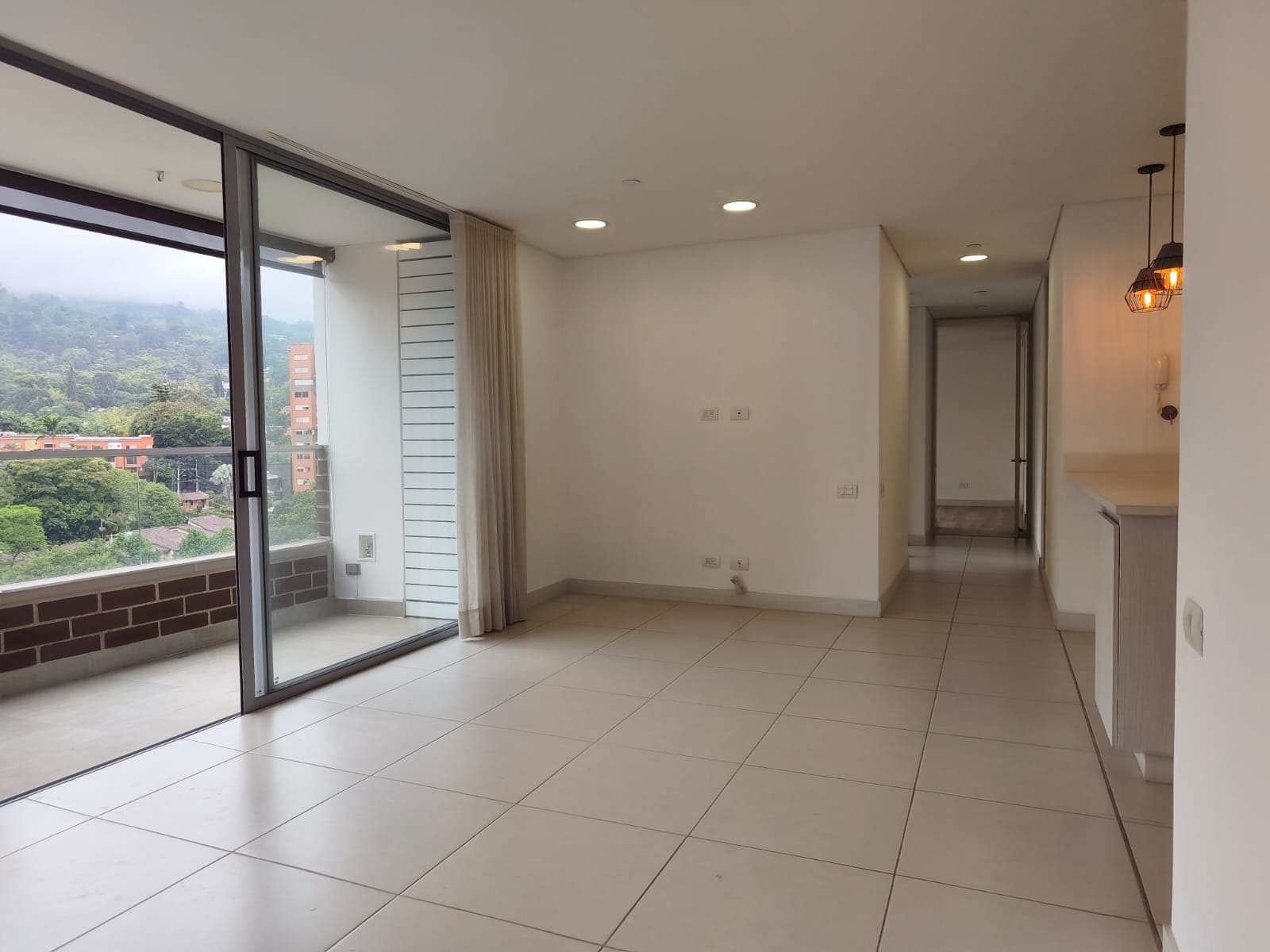 Apartamento en arriendo en Loma del Chocho, Envigado — foto 1 de 18