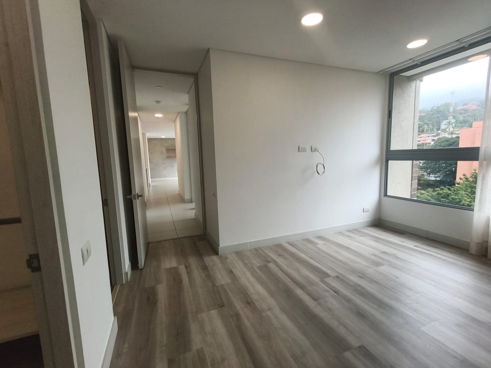 Apartamento en arriendo en Loma del Chocho, Envigado — foto 2 de 18