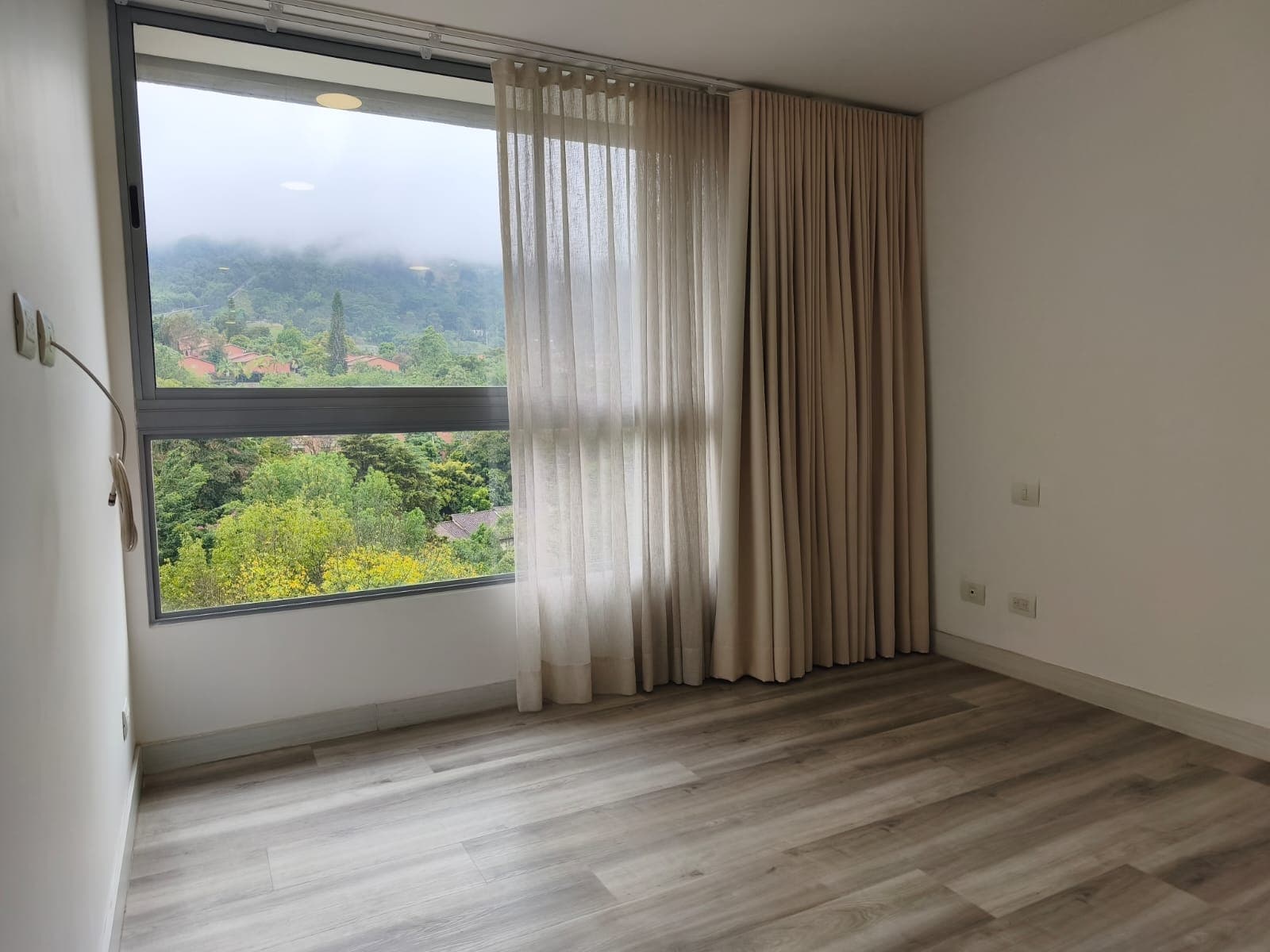 Apartamento en arriendo en Loma del Chocho, Envigado — foto 5 de 18