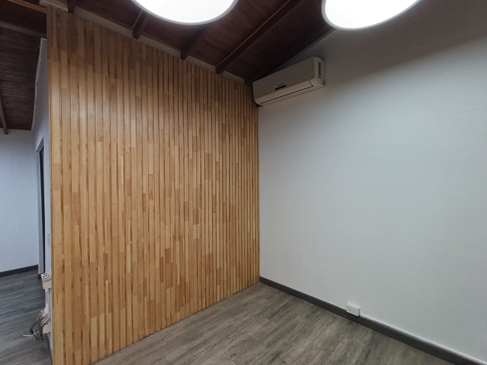 Oficina en arriendo en San Diego, El Poblado, Medellín — foto 2 de 15