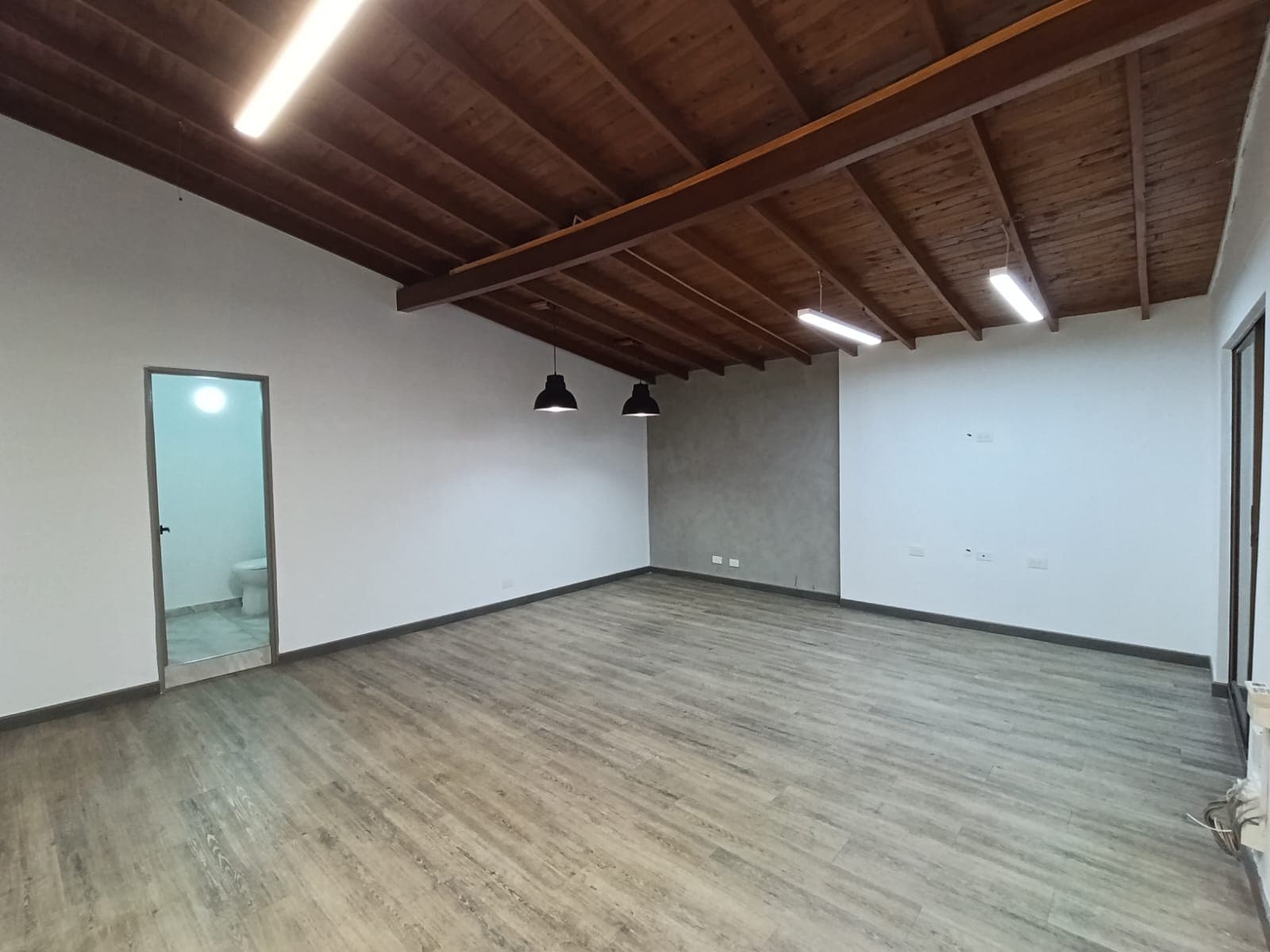 Oficina en arriendo en San Diego, El Poblado, Medellín — foto 5 de 15