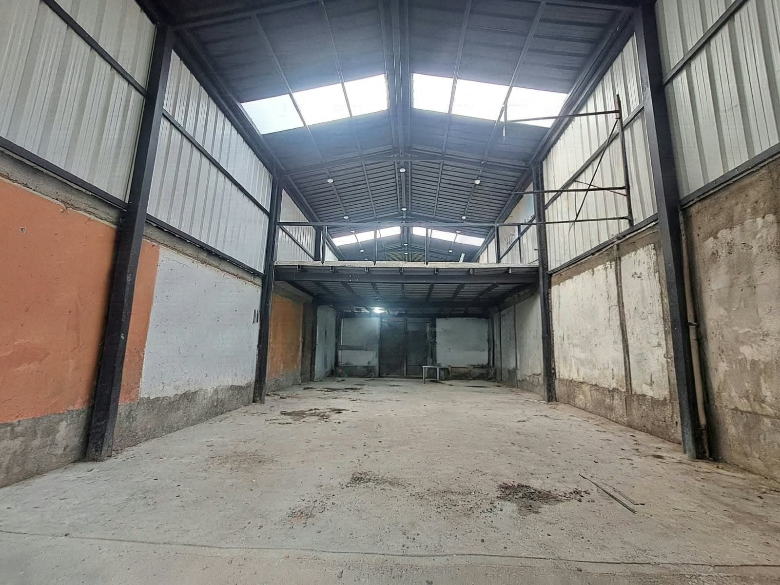Bodega en arriendo en La Rebeca, Pereira — foto 1 de 8