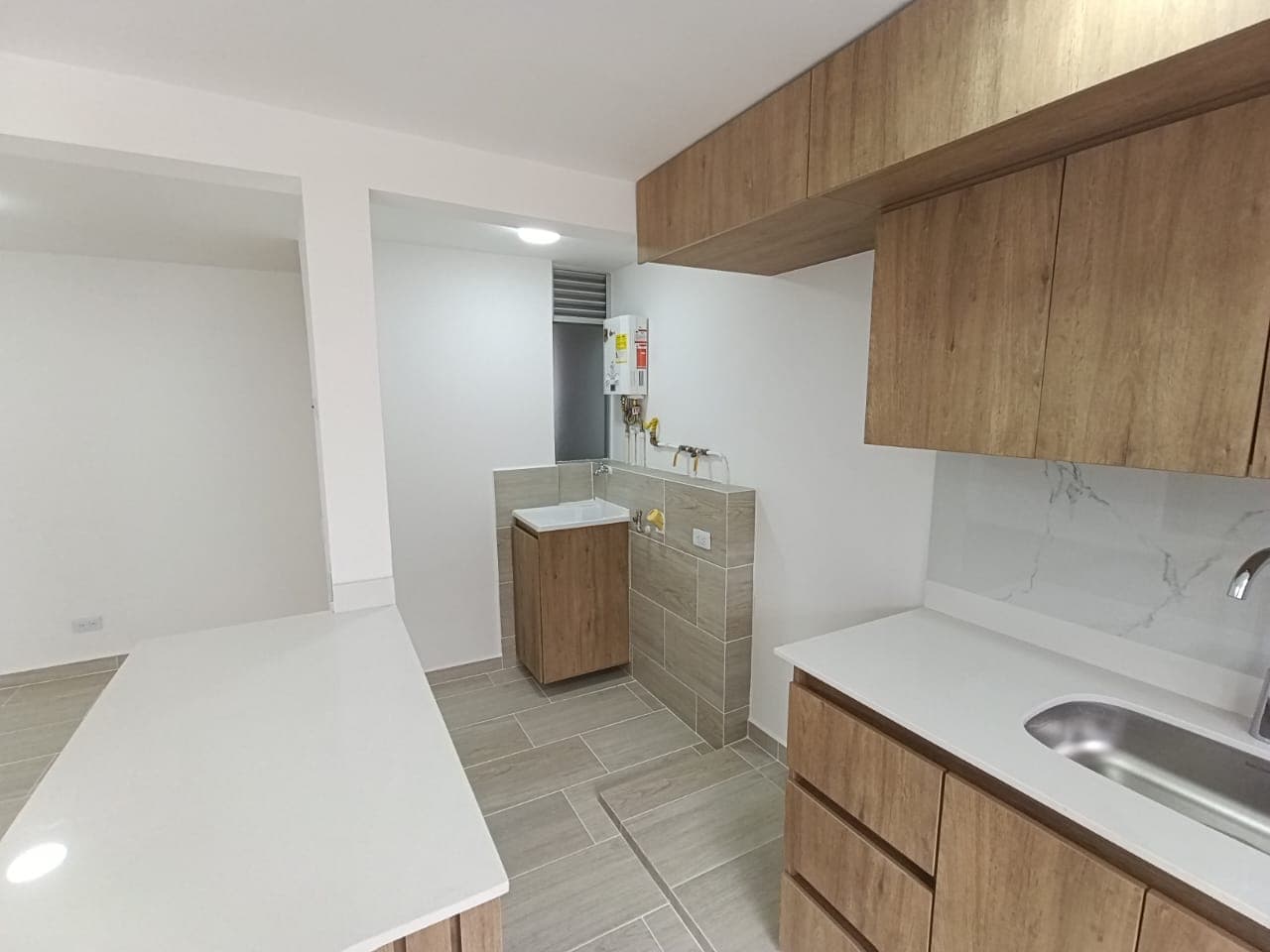 Apartamento en arriendo en San Gabriel Bello — foto 3 de 18