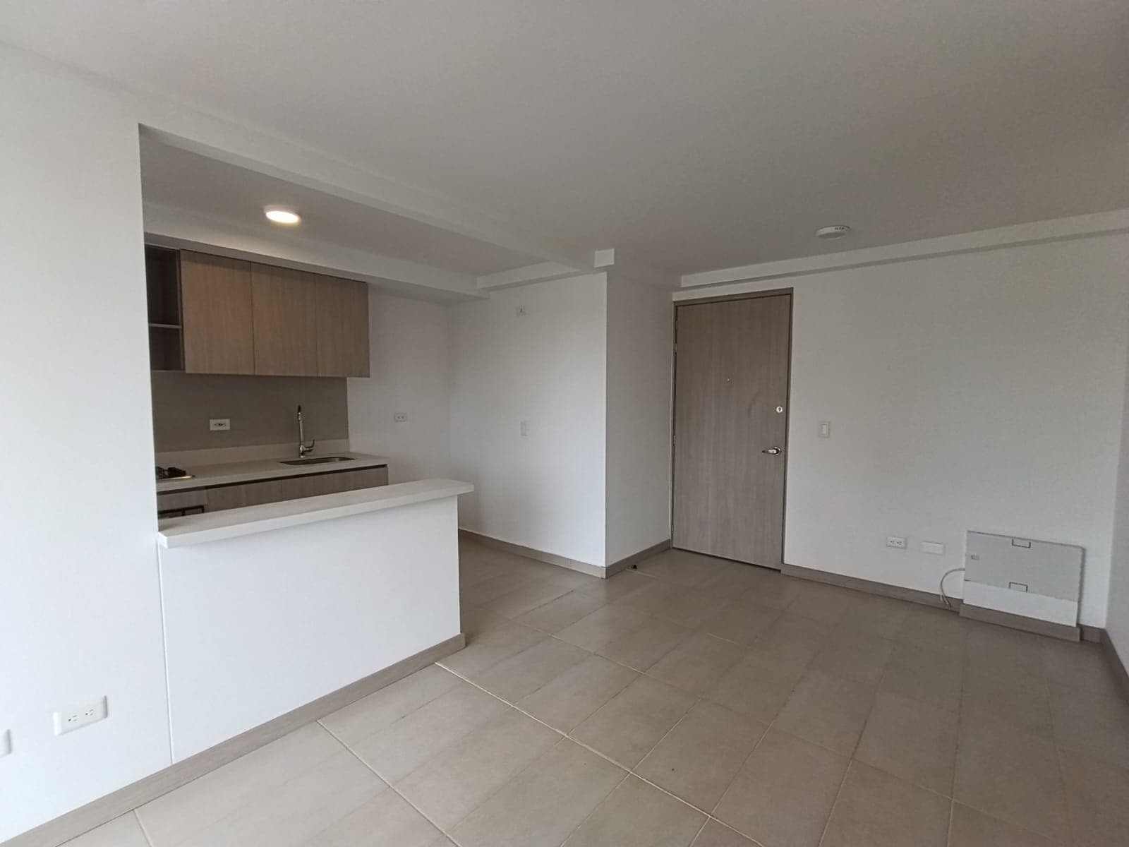 Apartamento en arriendo en Los Colegios, Rionegro — foto 1 de 10