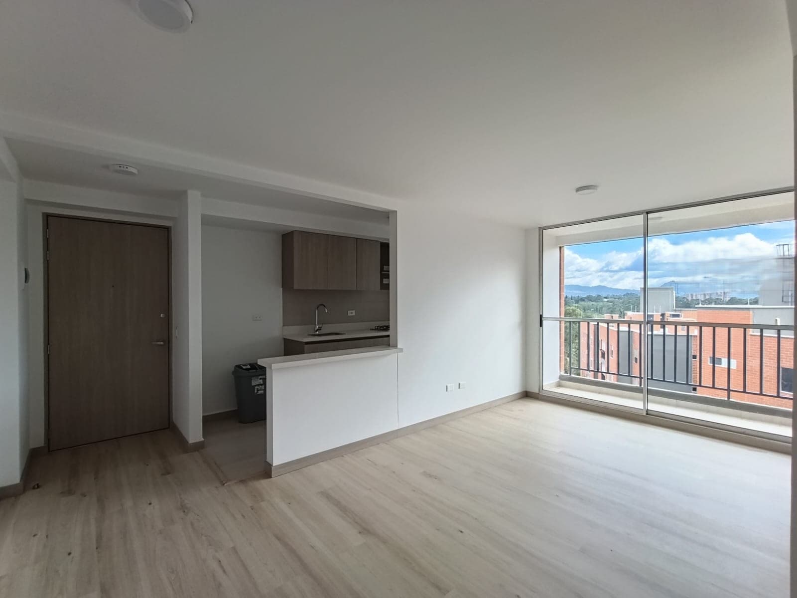 Apartamento en arriendo en Los Colegios, Rionegro — foto 1 de 11