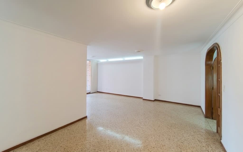 Apartamento en arriendo en Conquistadores, Laureles, Medellín — foto 1 de 18