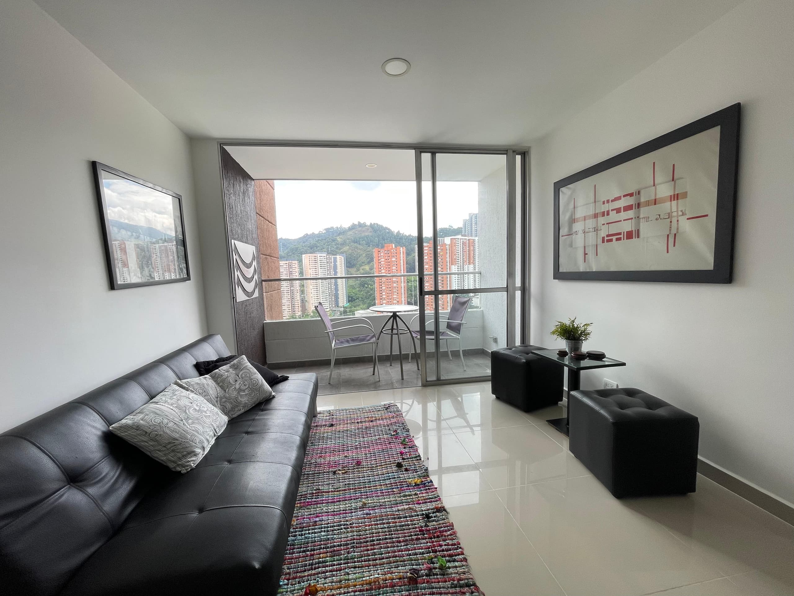 Apartamento en arriendo en Prados de Sabaneta — foto 3 de 19
