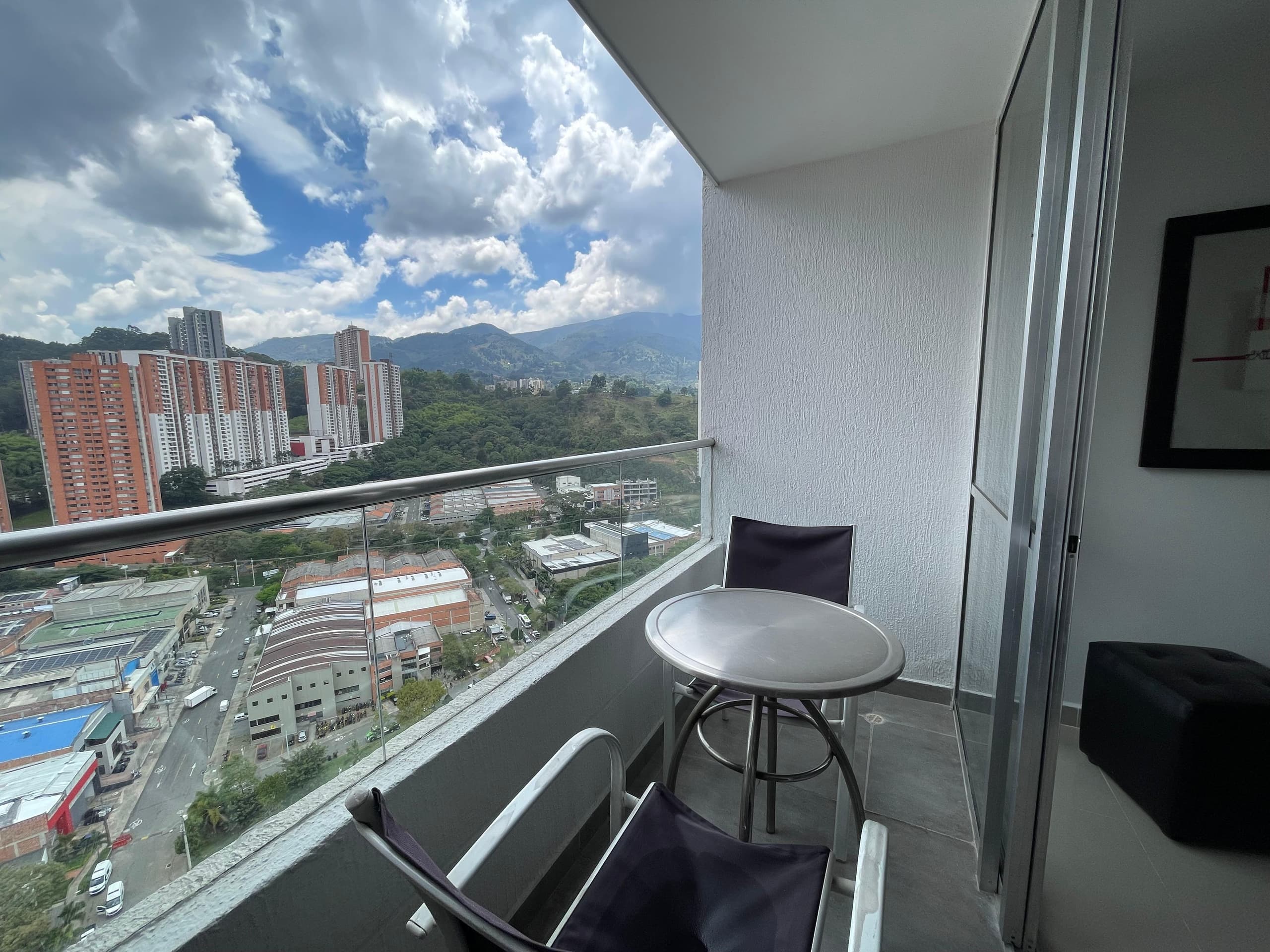Apartamento en arriendo en Prados de Sabaneta — foto 5 de 19