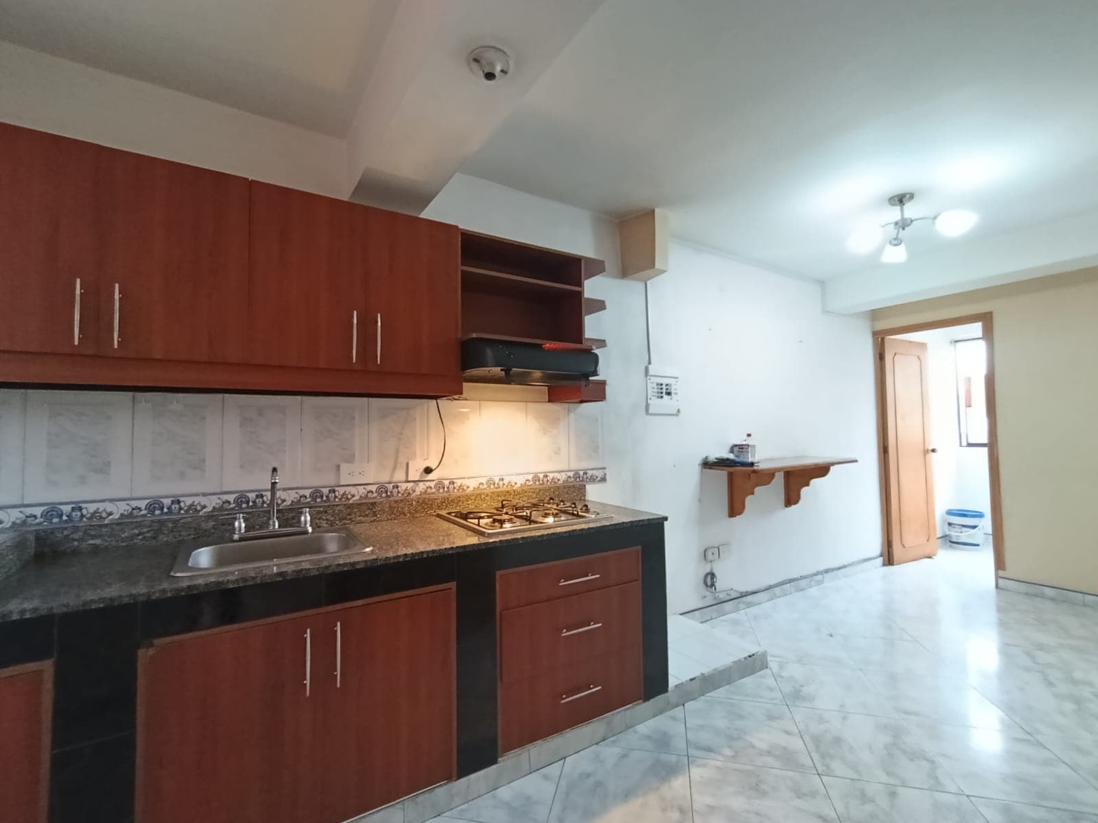 Apartamento en arriendo en Buenos Aires, Centro, Medellín — foto 1 de 15
