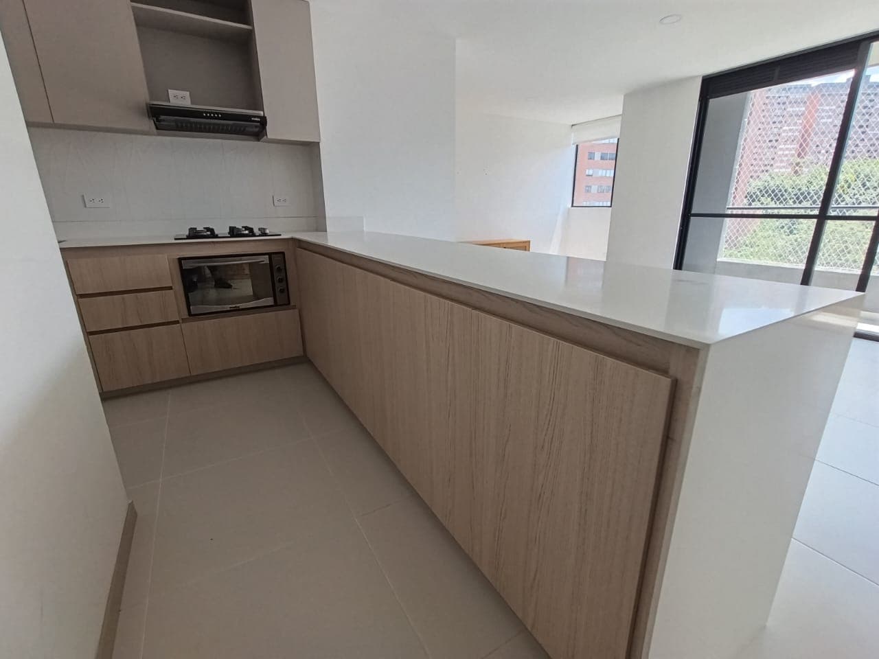 Apartamento en arriendo en Loma del Escobero Envigado — foto 1 de 13