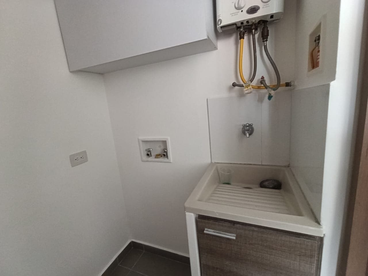 Apartamento en arriendo en Loma del Escobero Envigado — foto 3 de 7