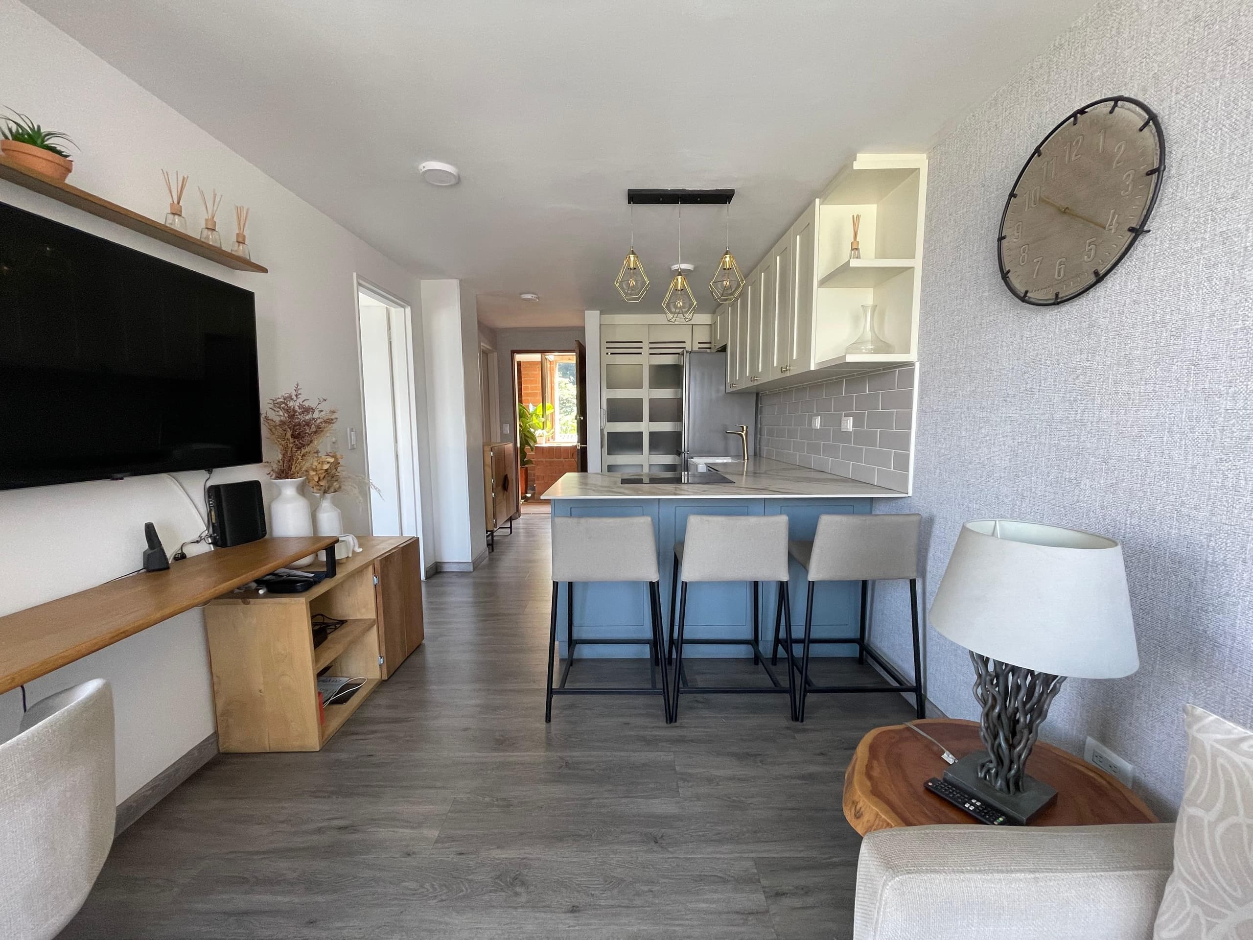 Apartaestudio en arriendo en Loma de San Julián, El Poblado, Medellín — foto 5 de 14