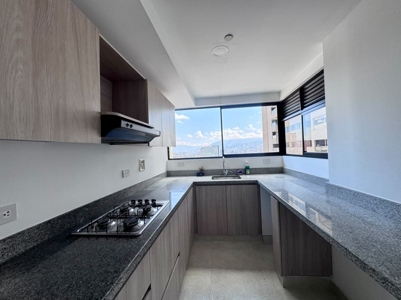 Apartamento en arriendo en Mayorca, Sabaneta — foto 2 de 19