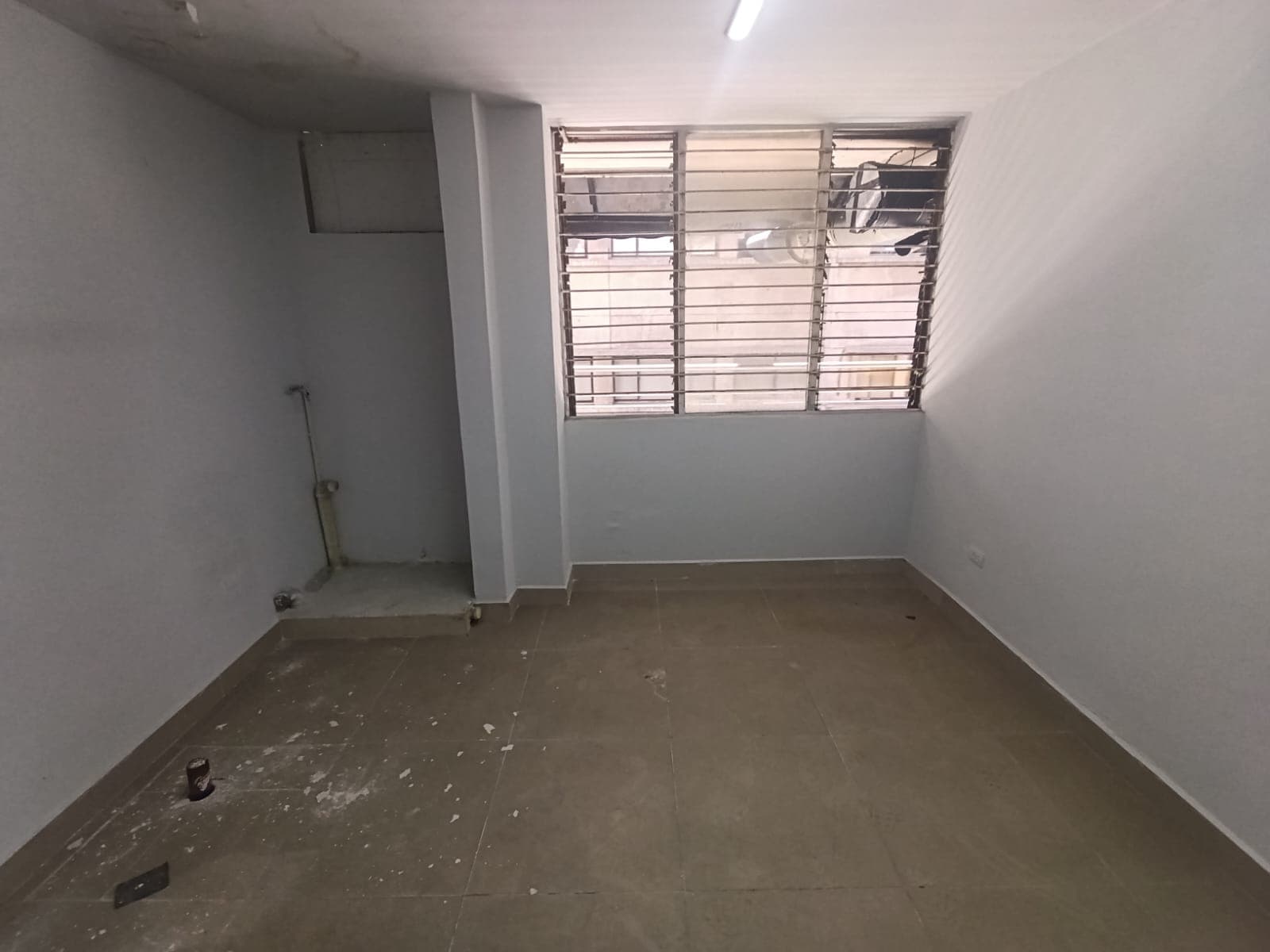 Bodega en arriendo en La Candelaria, Centro, Medellín — foto 4 de 11