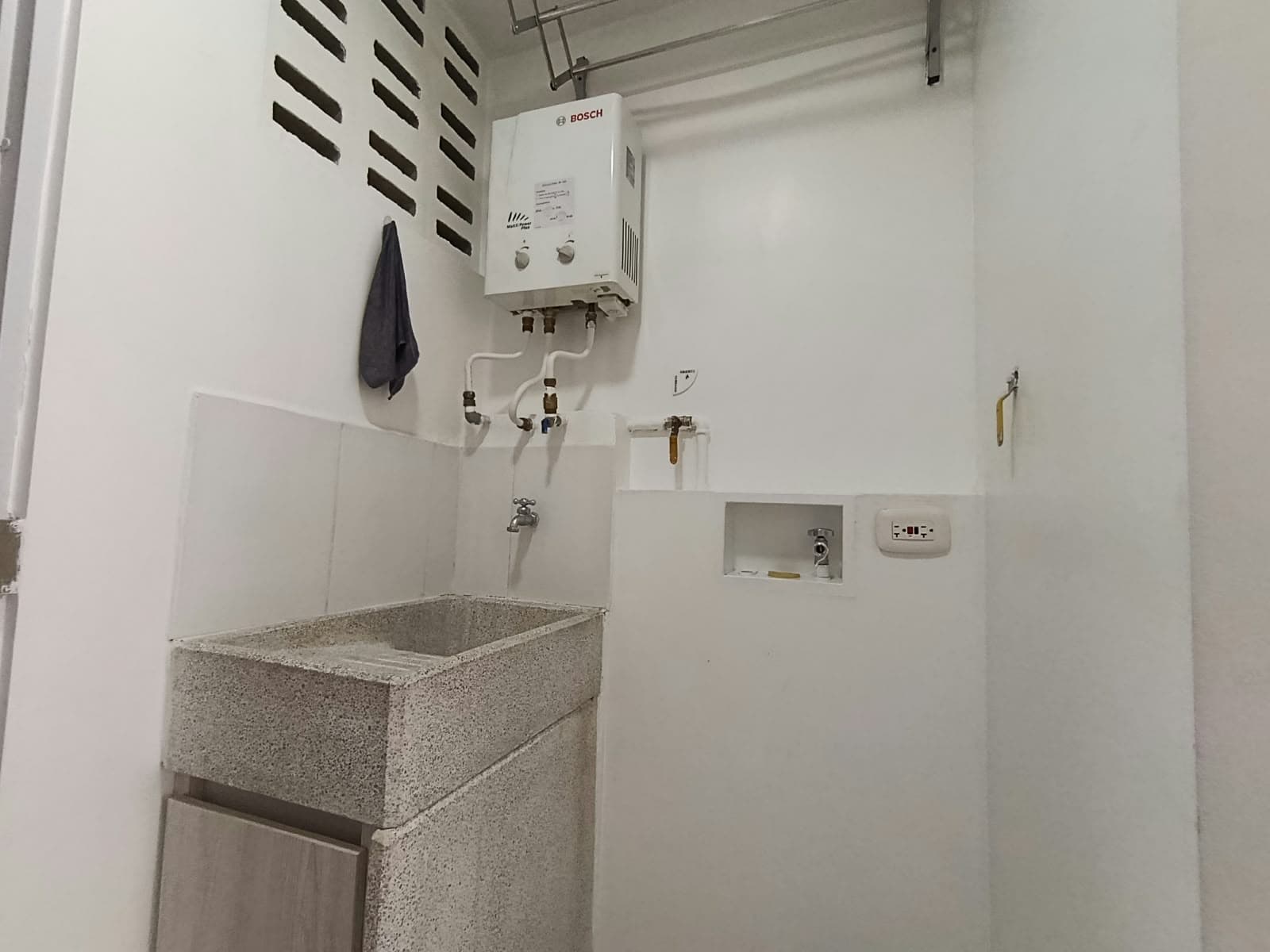 Apartamento en arriendo en San Antonio de Prado, Medellín — foto 4 de 15